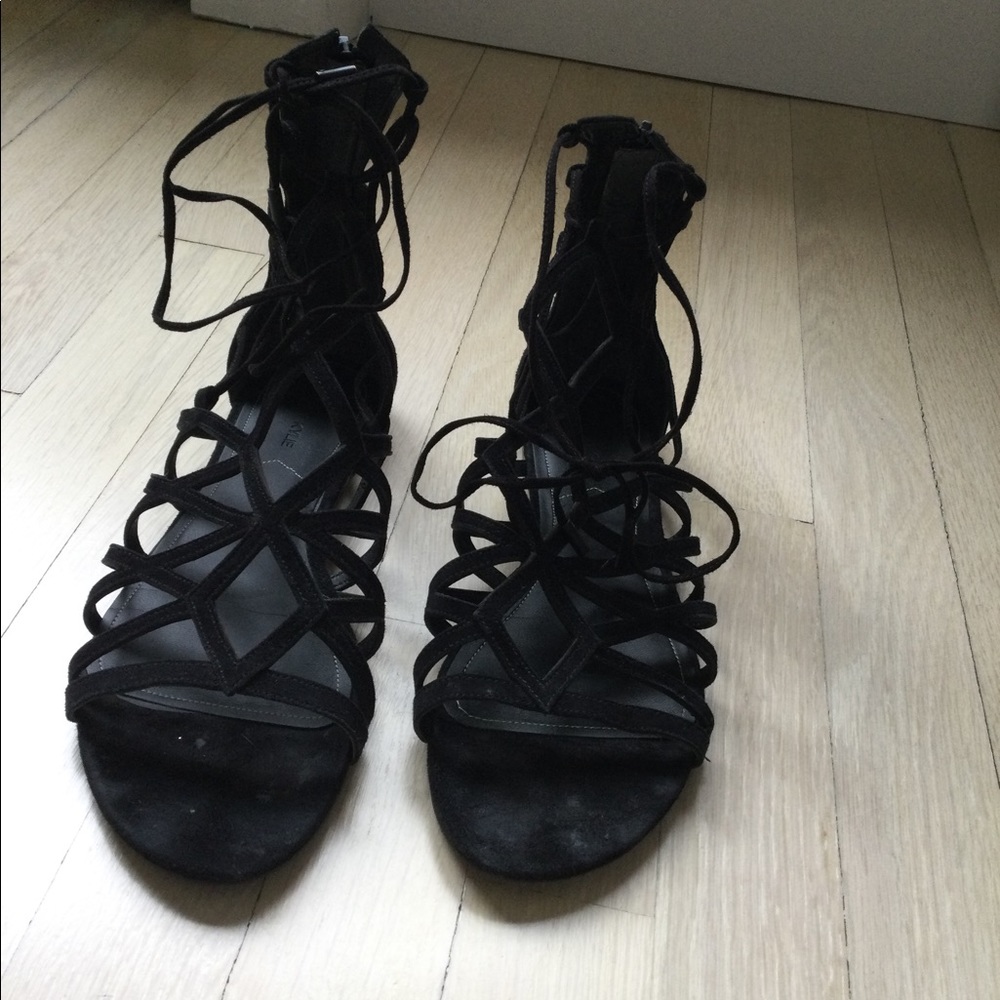 Kendall & Kylie flats suede sandals size 39.5